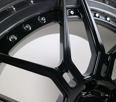 光沢の黒のディスクによって造られる車輪はベンツBMWのための磨かれた唇5x112 5x120に縁を付ける