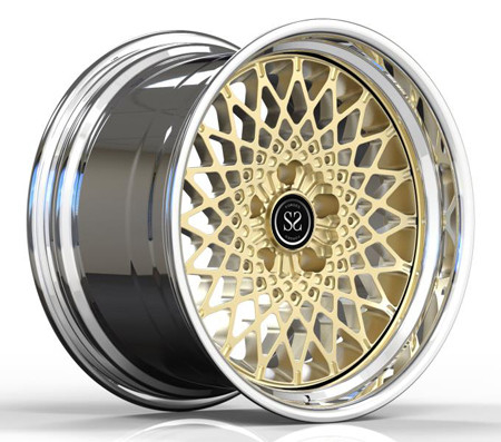ポーランドの造られた2部分のステップ唇はポンティアクTRANS AM GTA 18x10.5の金に縁を付ける